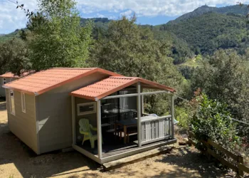Mietunterkunft - Chalet Morea 4 Adults + 2 Children - CAMPING RELAIS DES BRISON