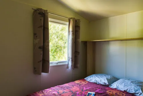 Location - Mobil-Home Fifty Sans Douche 4 Adultes  + 1 Enfant Max 12 Ans - image n°4 - CAMPING RELAIS DES BRISON