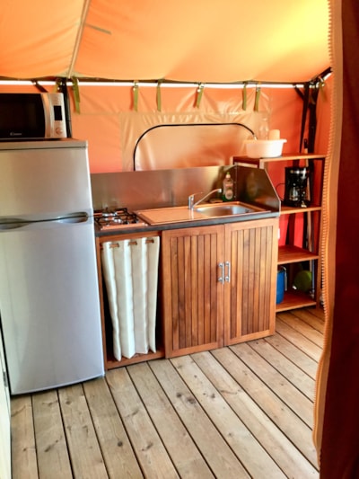 Canvas bungalow — 4