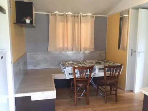 Huuraccommodatie(s) - Families-Bungalow 6 Personen- - image n°3 - Camping du Bas Larin