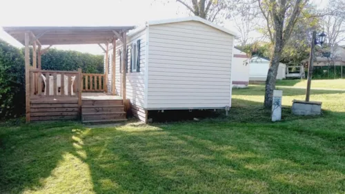 Location - Bungalow 4 Personnes - image n°1 - Camping du Bas Larin