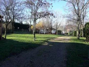 Kampeerplaats(en) - Fiets / Motorlocatie - Camping du Bas Larin