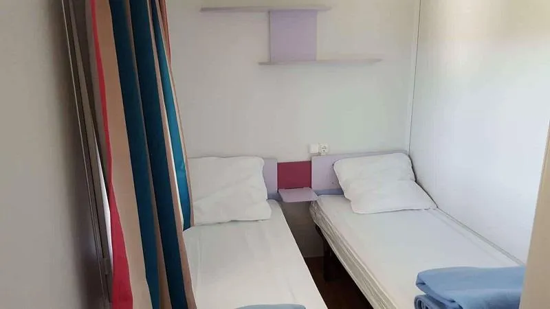 Mobil-Home Standard "Sun Roller" 27M² - 2 Chambres - Terrasse Couverte