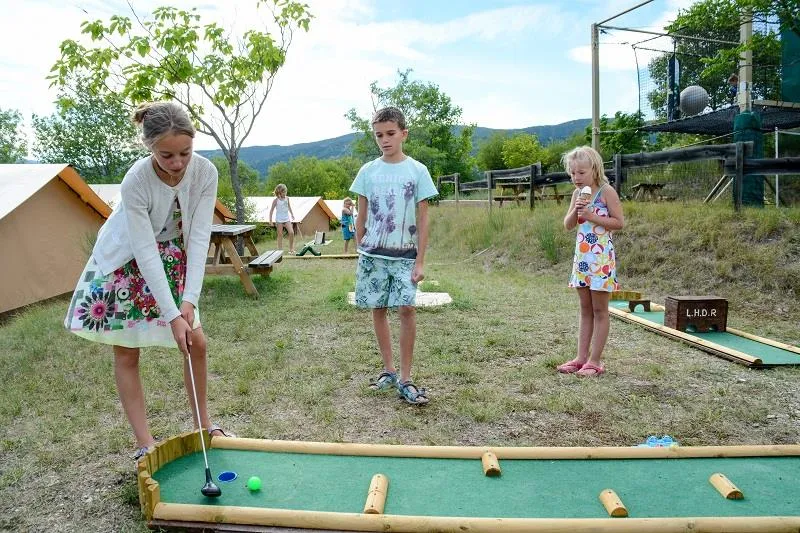 Flower Camping Les Hauts de Rosans