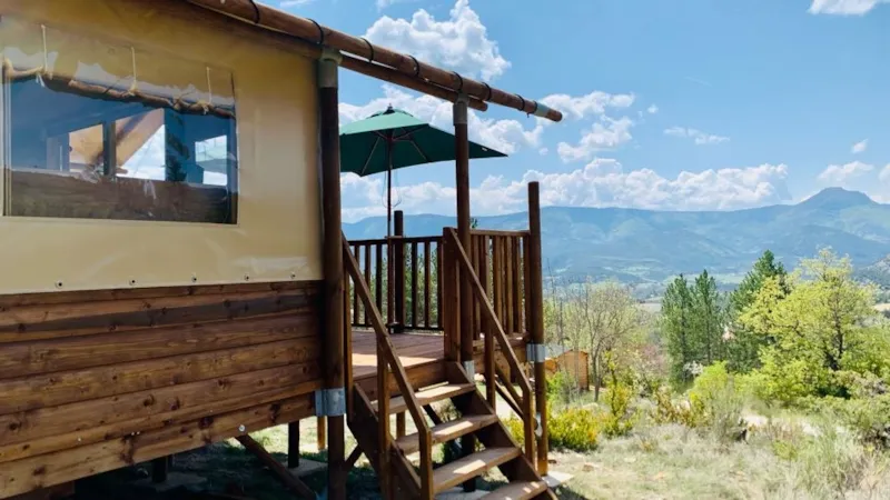 Lodge Confort "Paillotte" 35M² - 2 Chambres + Sanitaire - Terrasse Couverte