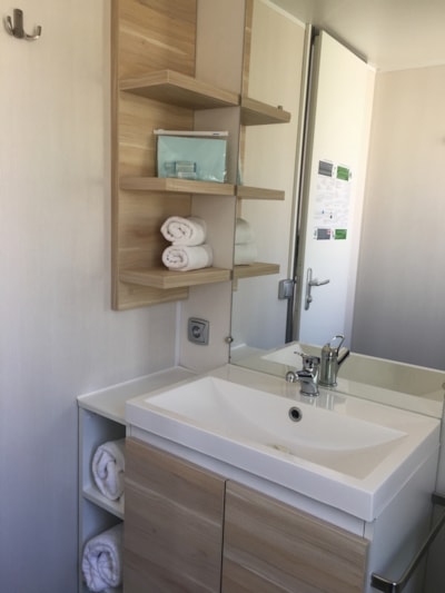 Mobil-home Premium +*CLIM* "Patio" 37m² - 2 bedrooms-2 TV / 2 bathrooms / Dishwasher ++ Private garden