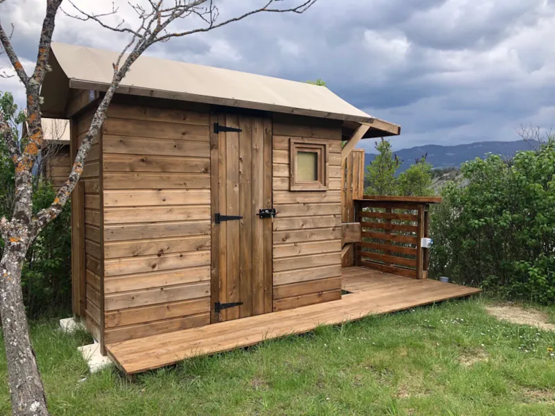 Forfait Premium - Emplacement Équipé D'un Sanitaire Individuel (1 Véhicule Par Emplacement Maximum)