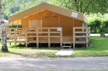 Mietunterkunft - L-Zelt Safari - Ohne Sanitäranlagen - 1 Auto Inklusive - Camping Kautenbach