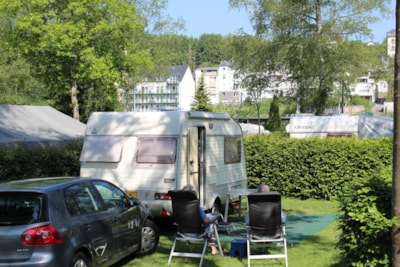 Pitch caravan, incl 2 persons