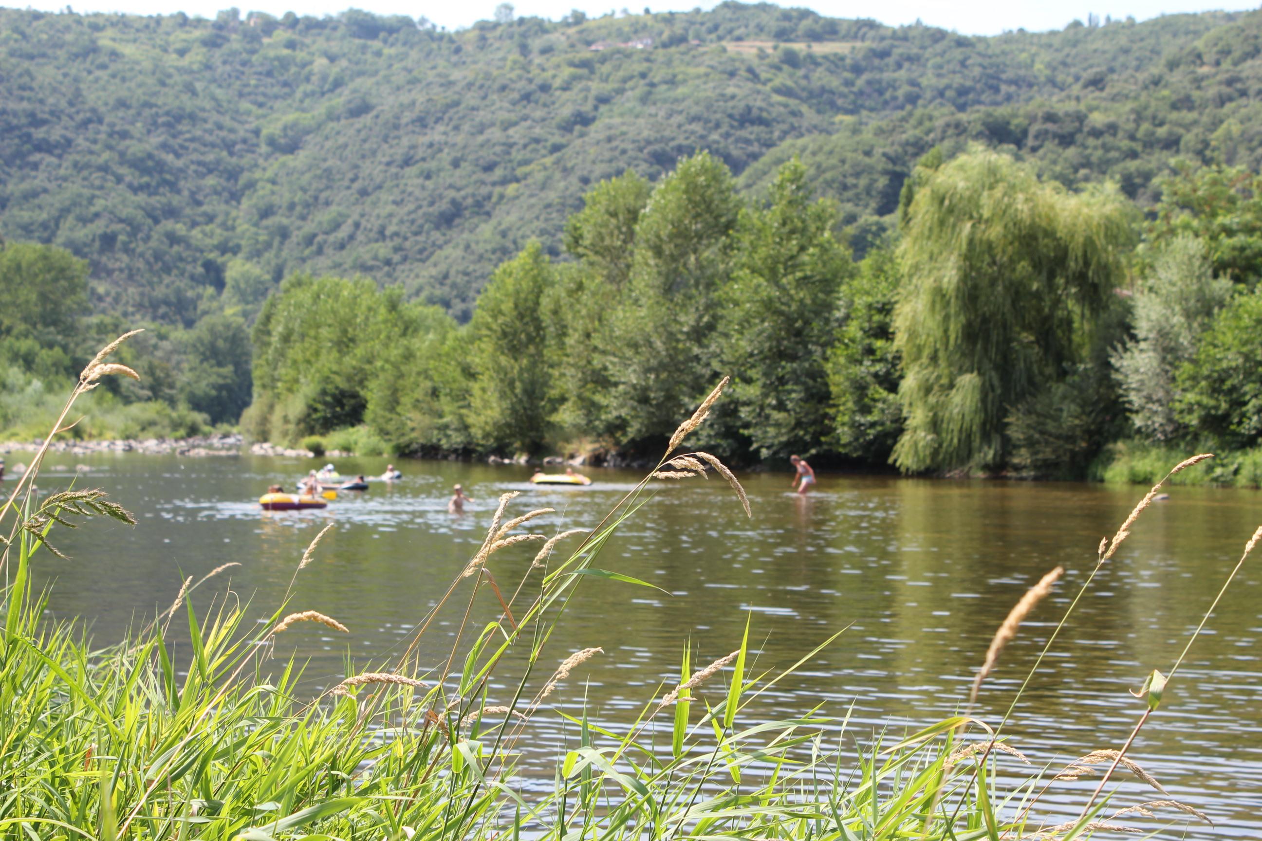 Camping Les Sables - Auvergne-Rhône-Alpes - Imagen n°3 Camping Les Sables - Auvergne-Rhône-Alpes - Imagen n°3