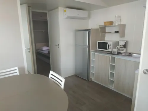 Mietunterkunft - Mobilheim 3 Zimmer Klimaangle - image n°6 - Camping Les Sables