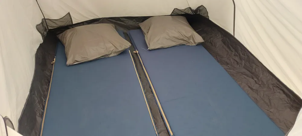 Emplacement - Tente Prêt À Camper Pour 4 Personnes Maximum - Camping Les Sables
