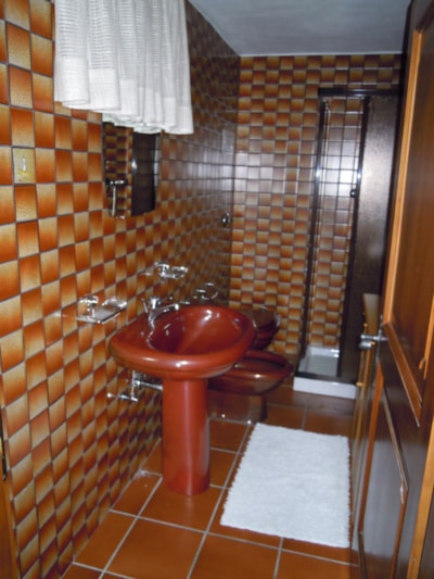 HOUSE — 7