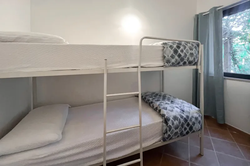 Appartement À Trois Pièces