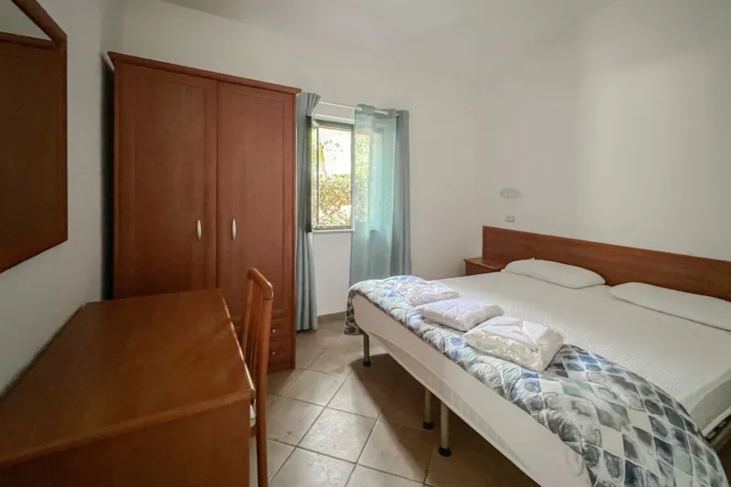 Two-Room Masonry Bungalow Overlooking The Sea 4P