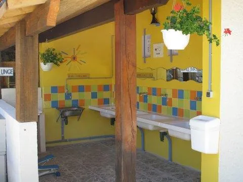 Stellplatz - Stellplatz + Zelt Oder Wohnwagen - image n°3 - Camping La douce Ardèche