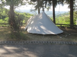 Kampeerplaats(en) - Kampeerplaats + Tent + Fiets Of Motor - Camping La douce Ardèche