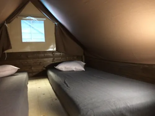 Location - Cabane 5 M² - 1 Chambre - image n°2 - CAMPING L'ALBANOU