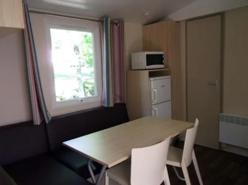Accommodation - Mobile-Home 25M² - Sheltered Terrace - Tv - image n°2 - Camping Les Rives de l'Ardèche