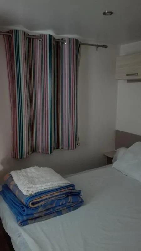 Accommodation - Mobile-Home 25M² - Sheltered Terrace - Tv - image n°5 - Camping Les Rives de l'Ardèche