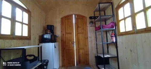 Huuraccommodatie(s) - Pipowagen - image n°3 - Camping Les Rives de l'Ardèche