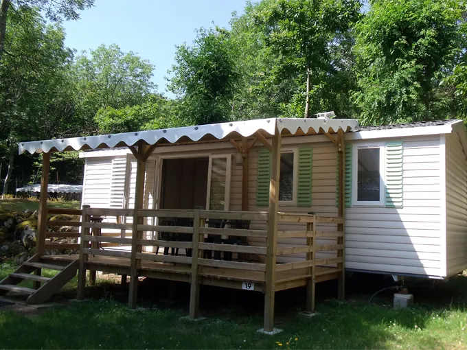 Location - Mobil Home 25 M² - Terrasse Couverte - Tv - Camping Les Rives de l'Ardèche