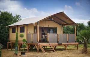 Locatif - LODGE KENIA ZONDER BADKAMER 2 SLAAPKAMERS - Camping Les Rives de l'Ardèche