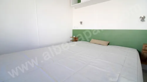Mietunterkunft - 25M² Mobil Home,  Covered Terrace, Trigano Mermaid Model, Television, 2 Bedrooms - image n°3 - Camping Les Rives de l'Ardèche
