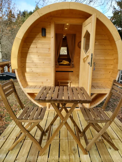 Accommodation - Barrel En Bois 2 Pers. (Sans Sanitaires Privatifs). Emplacement 3H - image n°1 - Camping Les Airelles