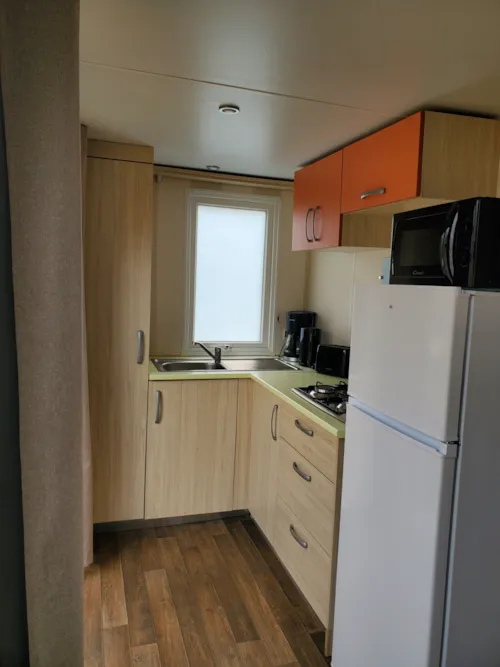Huuraccommodatie(s) - Stacaravan - image n°3 - Camping Les Airelles