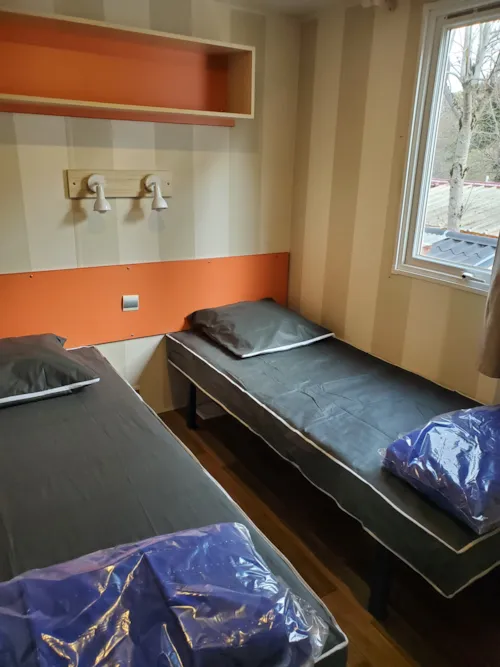 Huuraccommodatie(s) - Stacaravan - image n°6 - Camping Les Airelles