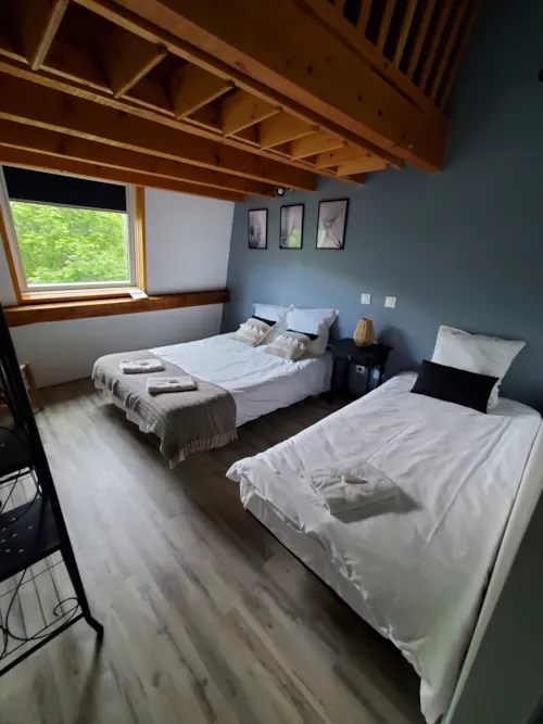 Zimmer - Chambre N°4 - image n°2 - Camping Les Airelles