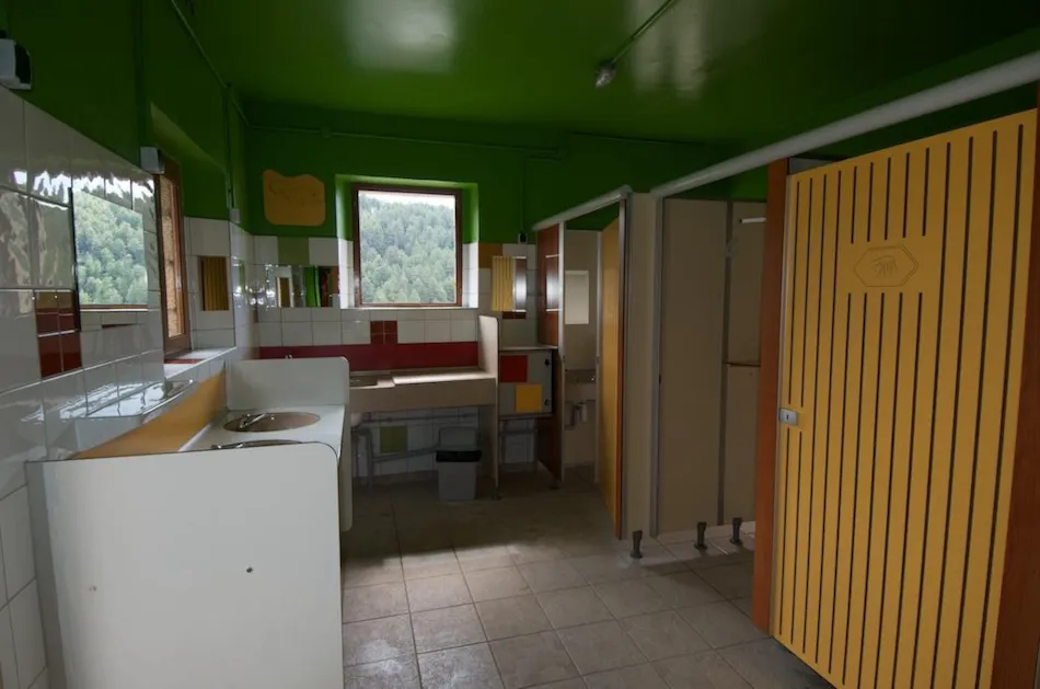 Camping Ushuaïa Villages les Pins d'Ucel