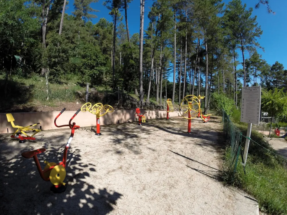 Camping Ushuaïa Villages les Pins d'Ucel