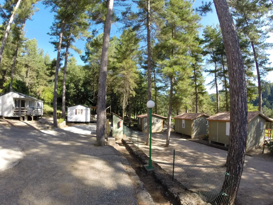 Camping Ushuaïa Villages les Pins d'Ucel