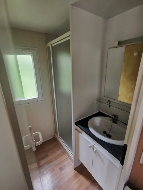 Location - Pic Vert - Mobil-Home  28 M² - image n°7 - Ushuaïa Villages - Camping Les Pins d'Ucel ****
