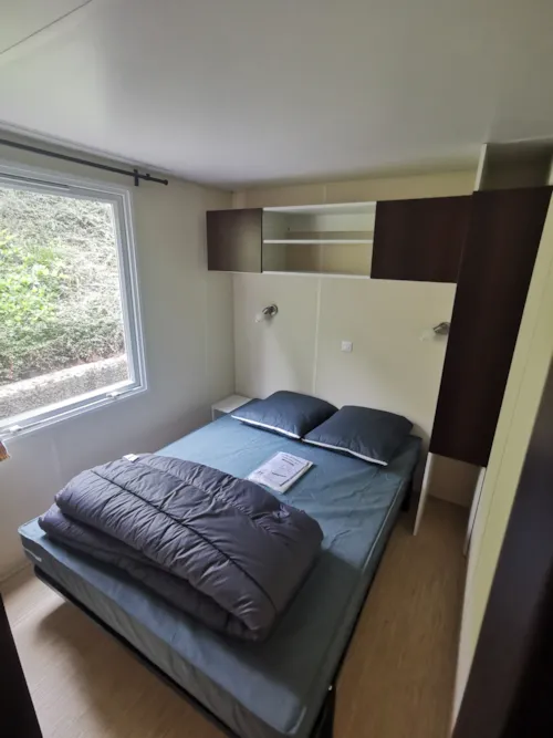 Huuraccommodatie(s) - Hirondelle - Clim + Tv Stacaravan  28 M² + Tv - image n°4 - Ushuaïa Villages - Camping Les Pins d'Ucel ****