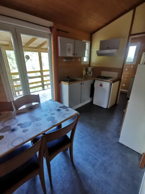 Mietunterkunft - Romarin - Hütte 21M² - image n°3 - Ushuaïa Villages - Camping Les Pins d'Ucel ****