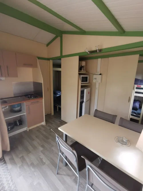 Huuraccommodatie(s) - Genet - Clim + Tv Chalet 21.5M² + Tv - image n°3 - Ushuaïa Villages - Camping Les Pins d'Ucel ****