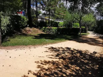 Stellplatz - Pauschale Stellplatz - Camping Ushuaïa Villages les Pins d'Ucel