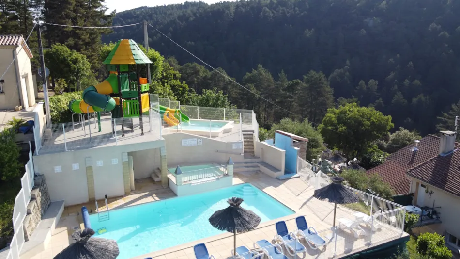 Camping Ushuaïa Villages les Pins d'Ucel