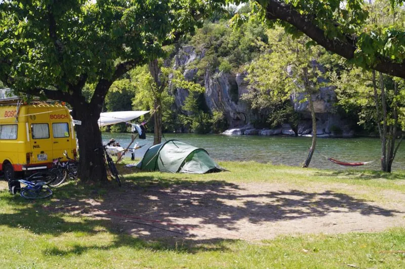Forfait : Emplacement + 1 Voiture