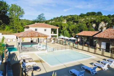 Camping Mazet-Plage - Auvergne-Rhône-Alpes - Image n°3 Camping Mazet-Plage - Auvergne-Rhône-Alpes - Image n°3