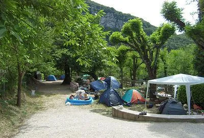 Emplacement - Emplacement +1 Voiture + Tente Ou Caravane Ou  Camping-Car - image n°2 - Camping du Midi