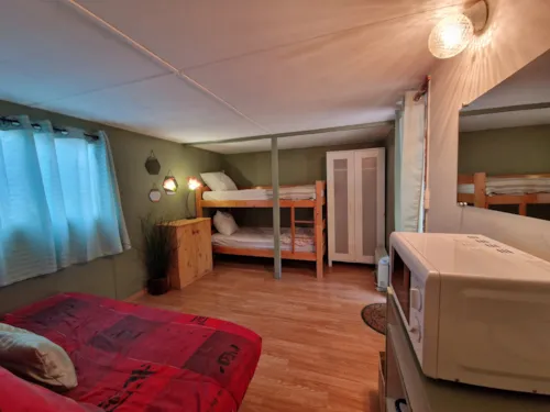 Mietunterkunft - Chalet Ohne Sanitärausstattung 18M² - image n°2 - Camp des Gorges | Camping Nature ***