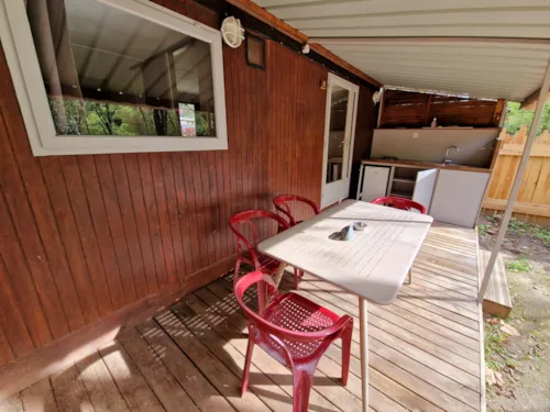Mietunterkunft - Chalet Ohne Sanitärausstattung 18M² - image n°3 - Camp des Gorges | Camping Nature ***