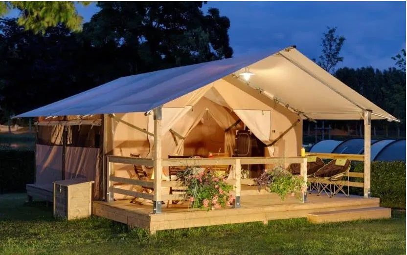 Location - Tente Lodge Victoria - 30M² - 2 Chambres (Sans Sanitaire) - Camping Aloha Plage****