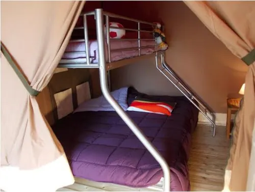 Location - Tente Lodge Victoria - 30M² - 2 Chambres (Sans Sanitaire) - image n°5 - Camping Aloha Plage****