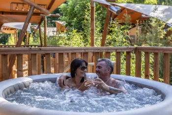 Mietunterkunft - Chalet Luxury Spa Clim 7Pers - Camping Aloha Plage****