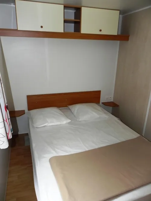 Location - Mh 4 Pers. Super Mercure + Terrasse + Tv - image n°4 - Camping LE CARPENTY